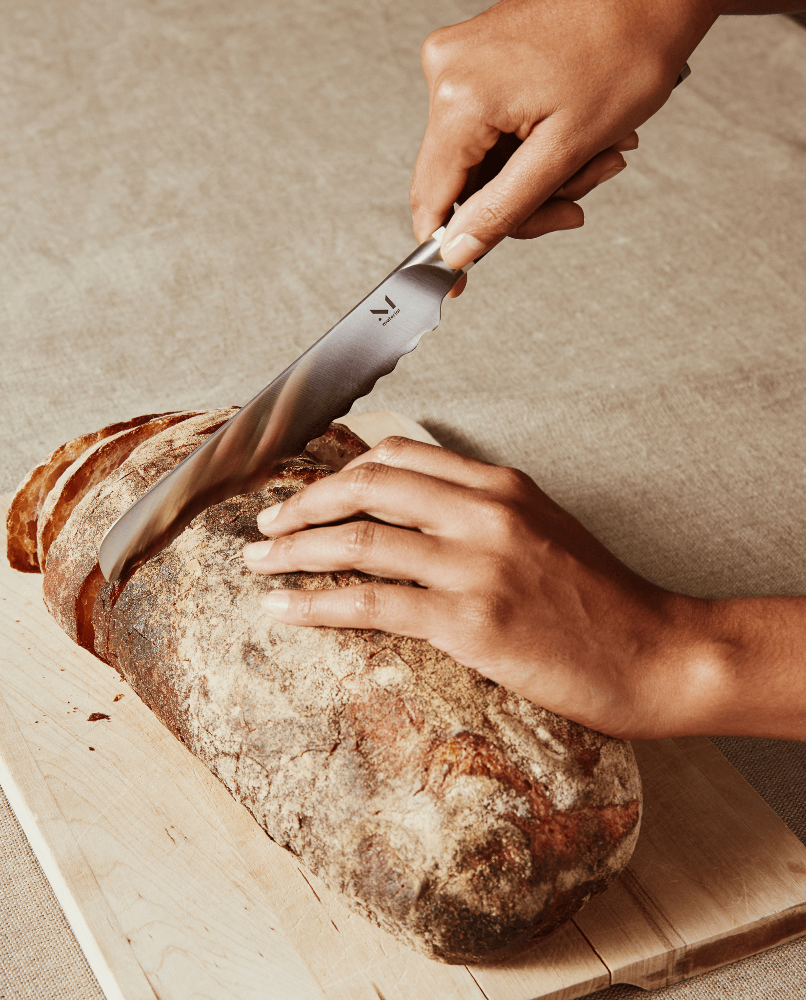 The Serrated 6" Knife | Cool Neutral