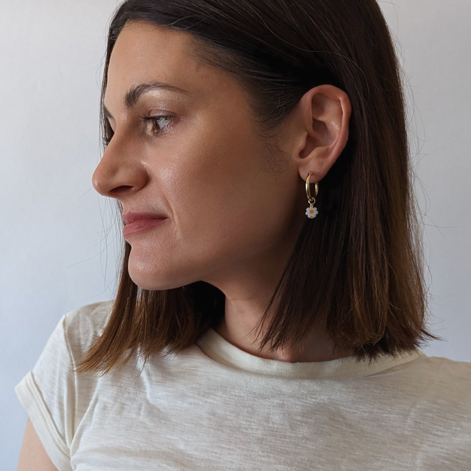 Charm Hoop Earrings | Daisies - pretti.cool