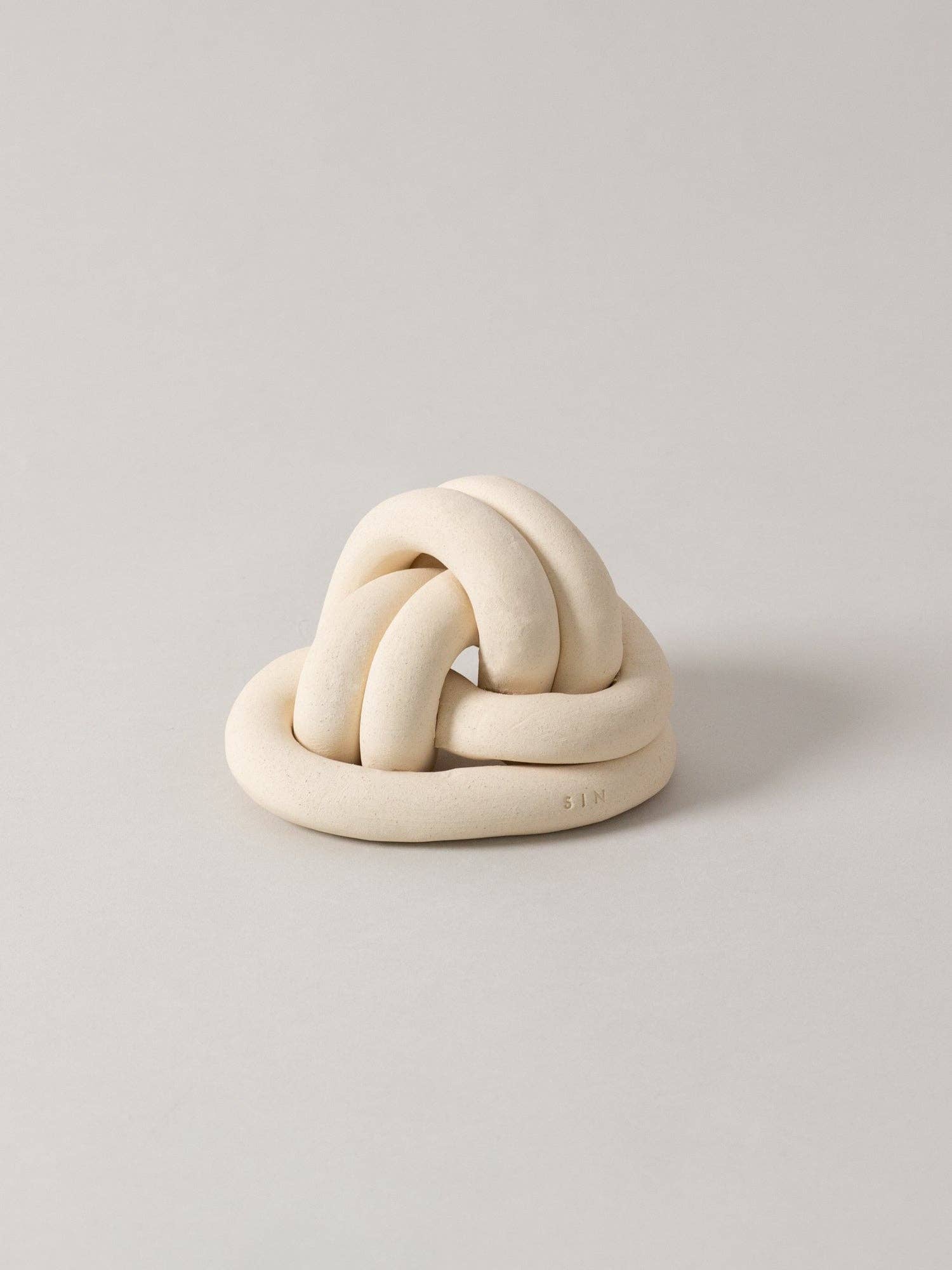 XL Fist Knot in Bone — Virginia Sin (2)