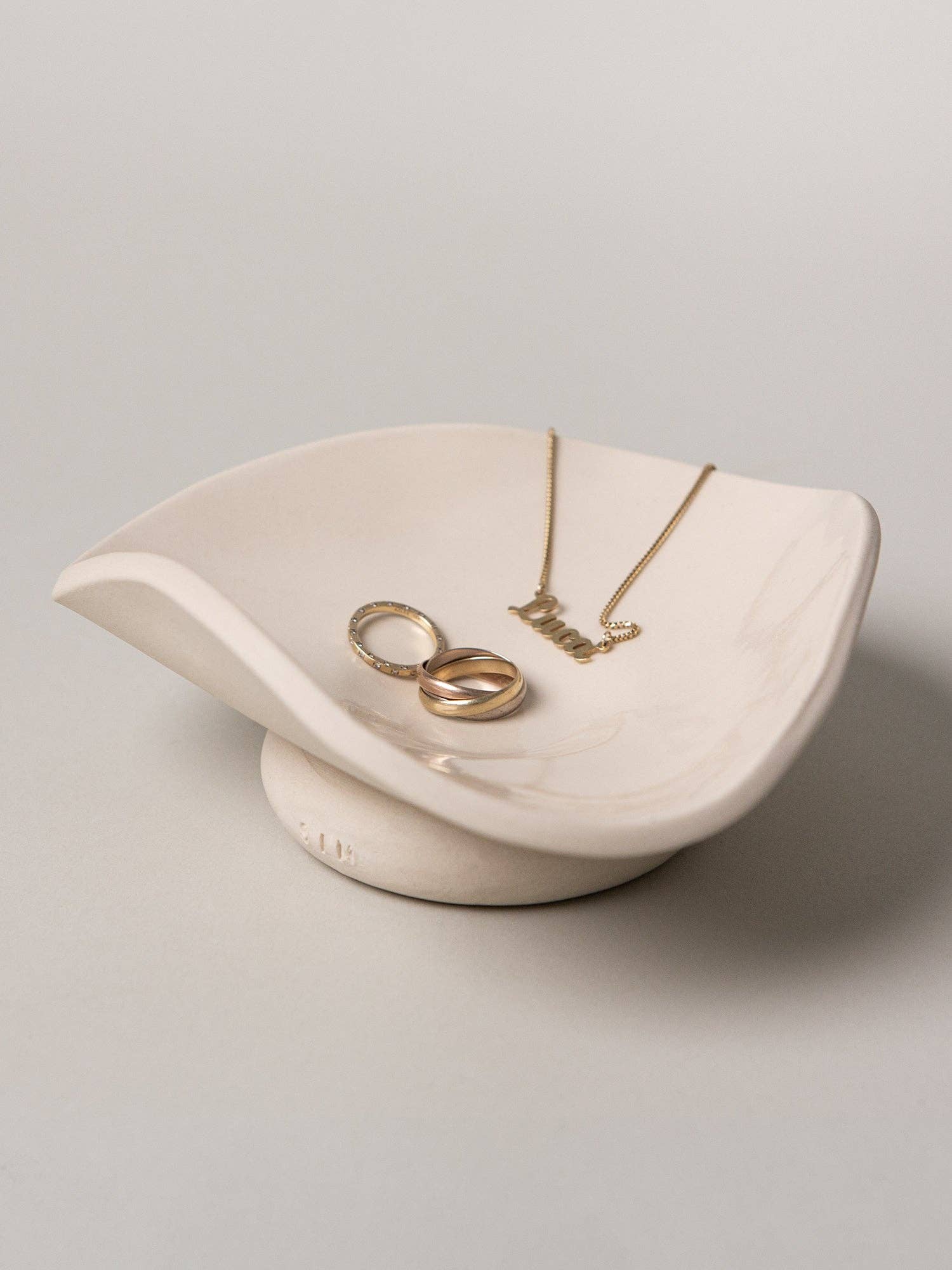 Urch Bowl in Ivory — Virginia Sin (6)