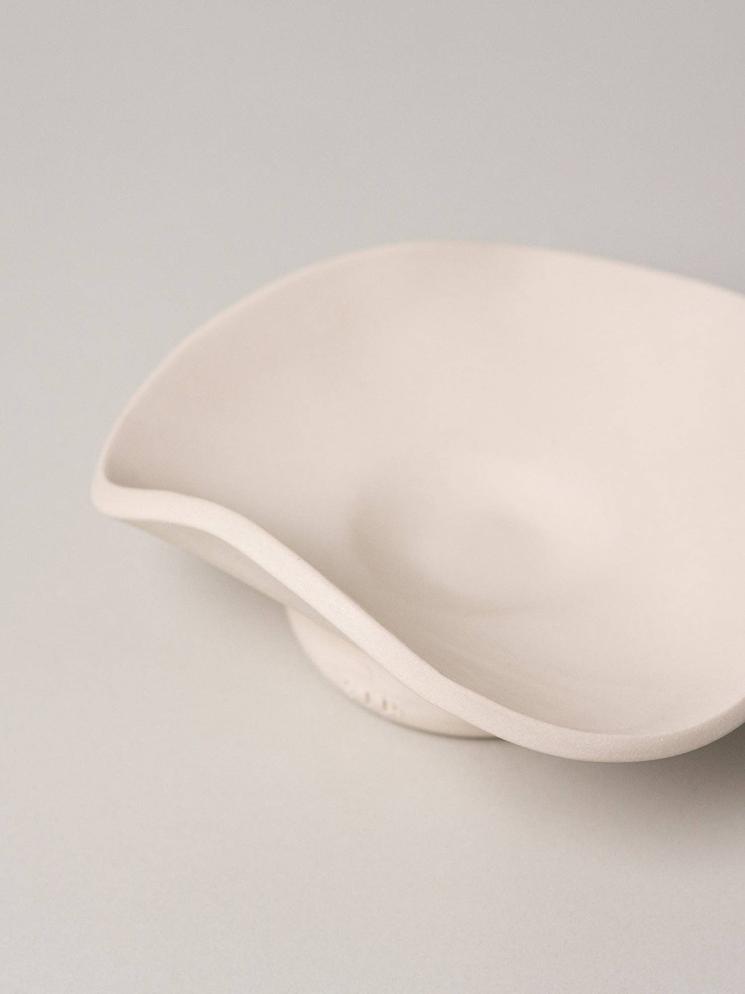 Urch Bowl in Ivory — Virginia Sin (4)