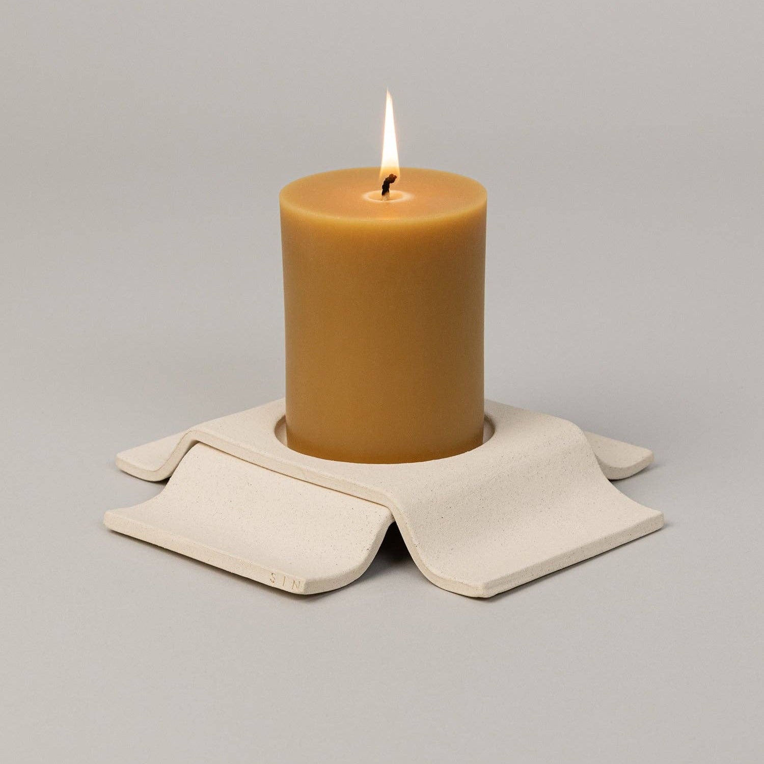 Noor Pillar Candleholder Short in Bone — Virginia Sin