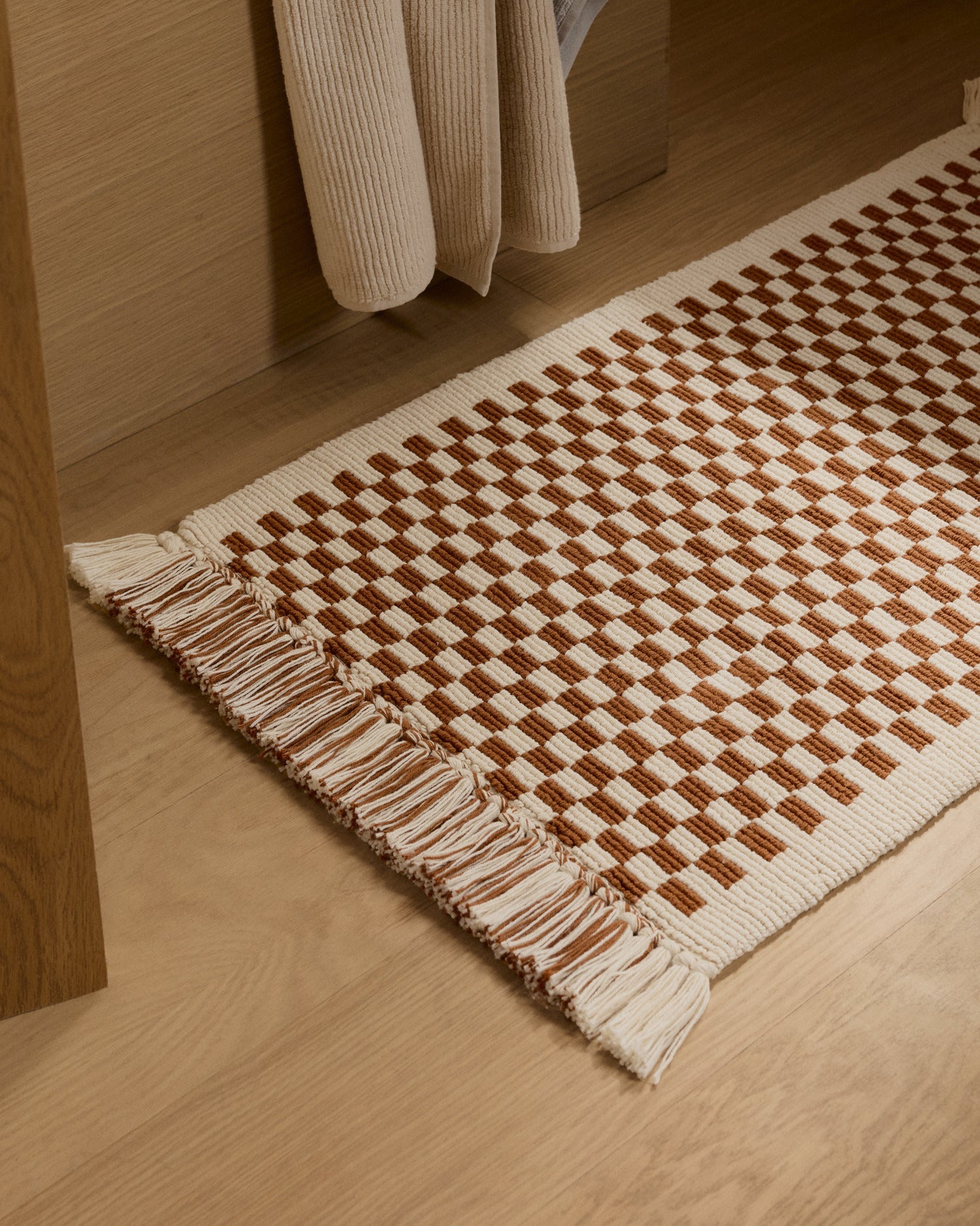 Organic Checkered Bath Rug in Natural and Tobacco by Parachute Home — view 2