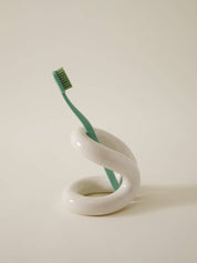 Ood Toothbrush Holder in Glossy White — Virginia Sin (2)