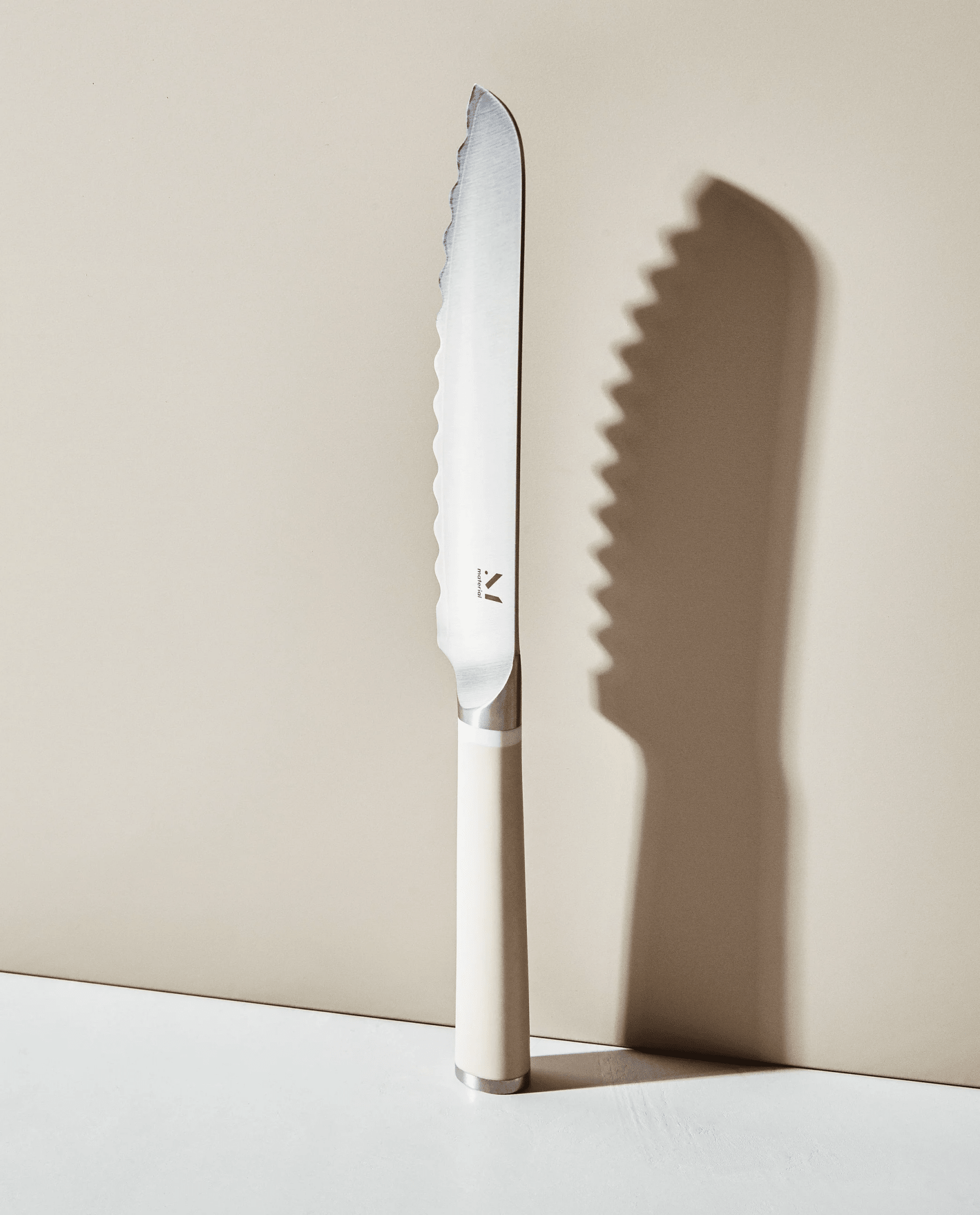 The Serrated 6" Knife | Cool Neutral