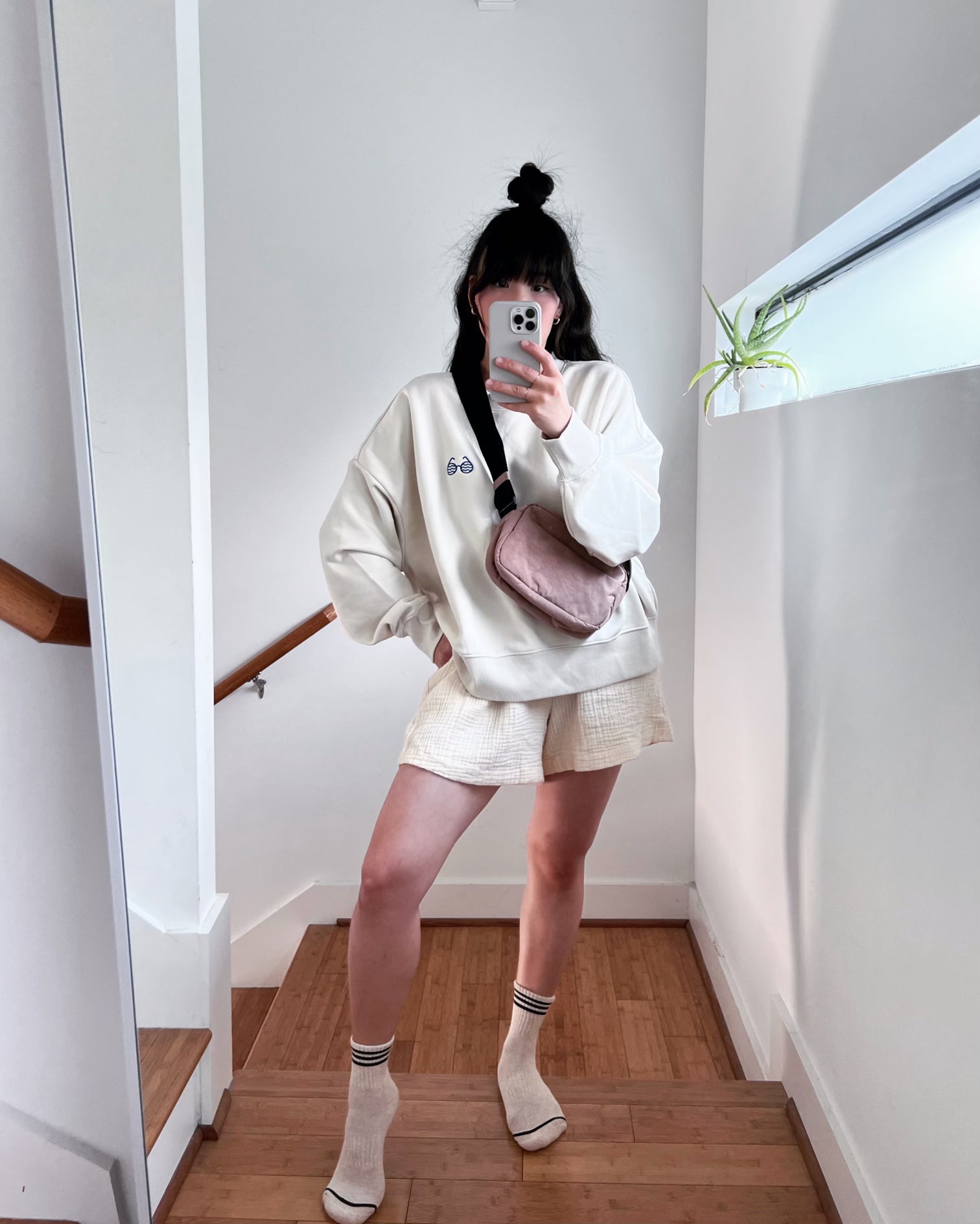 Sunnies Crewneck - pretti.cool