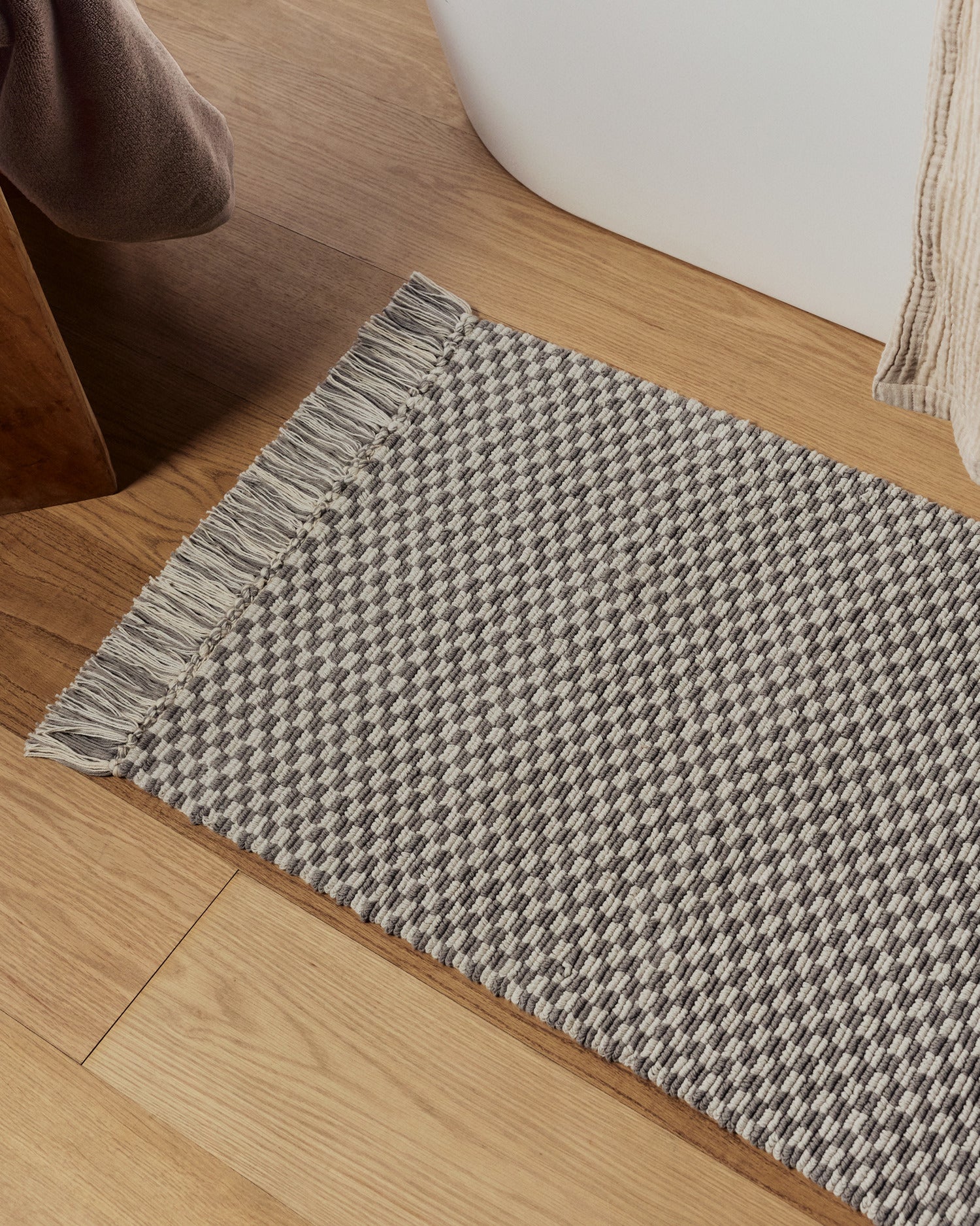 Organic Checkered Bath Rug in Pebble and Dove by Parachute Home — view 5