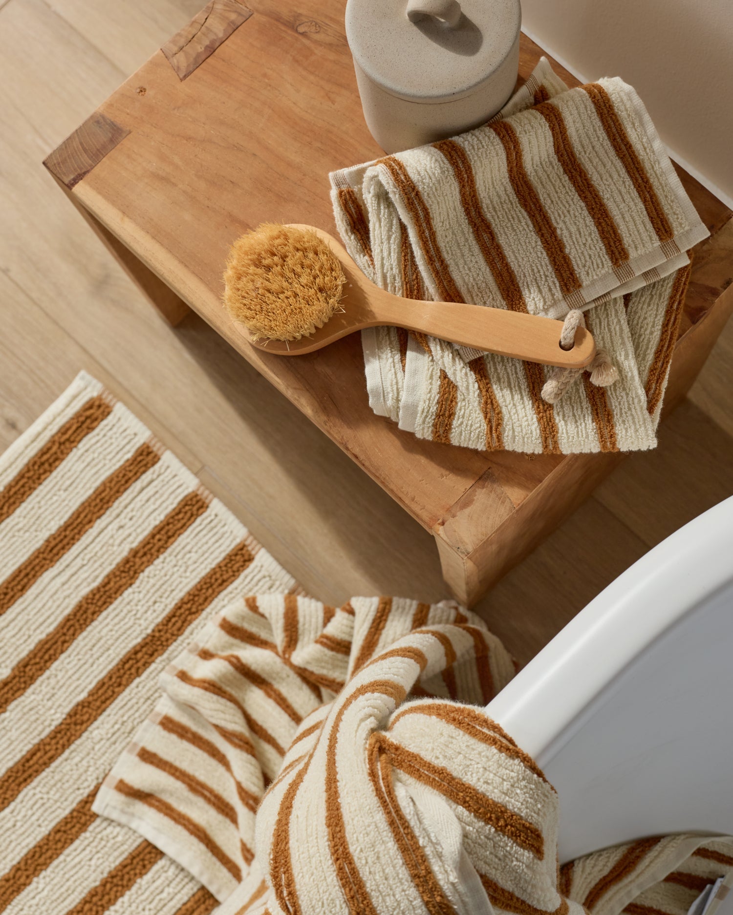 Organic Resort Stripe Towels in Butter with Honey by Parachute Home — view 6