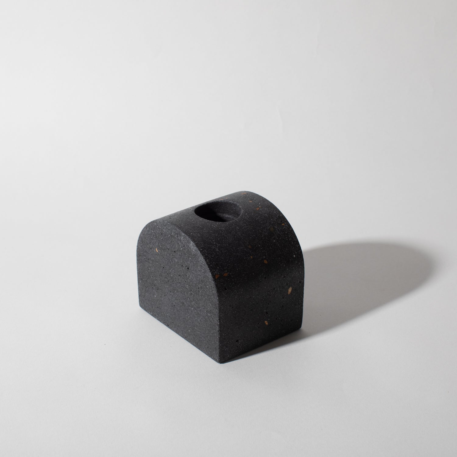 Arch Candlestick Holder | Black Terrazzo - pretti.cool