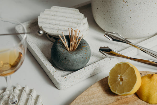 Real-life bar prep with a lemon