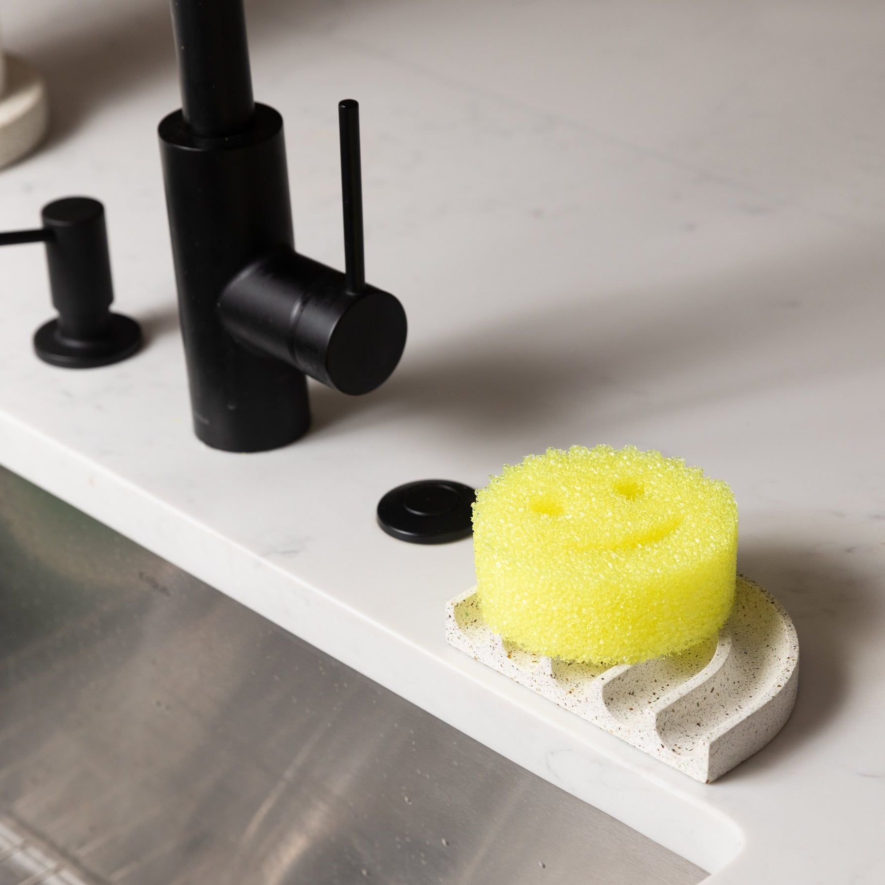 Sponge Rest | White Terrazzo - pretti.cool