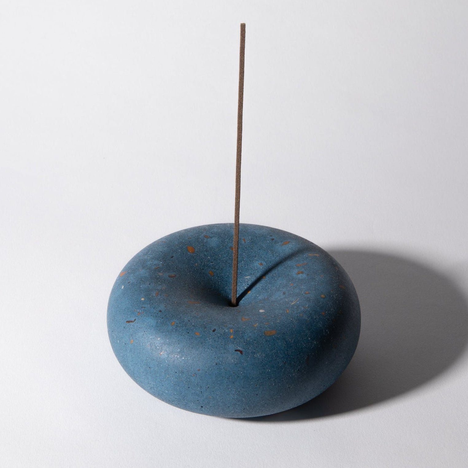 Bubble Incense Holder | Cobalt Terrazzo - pretti.cool