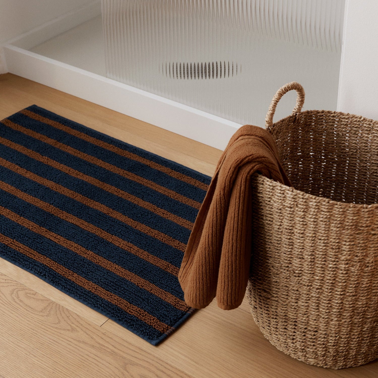 Organic Resort Stripe Tub Mat in Ink with Tobacco by Parachute Home — view 2