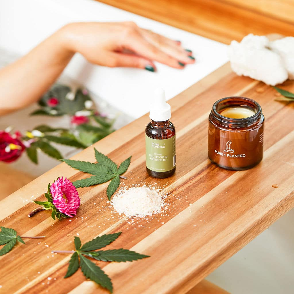 Full Spectrum CBD Salt Soak | Sandalwood Rose - pretti.cool