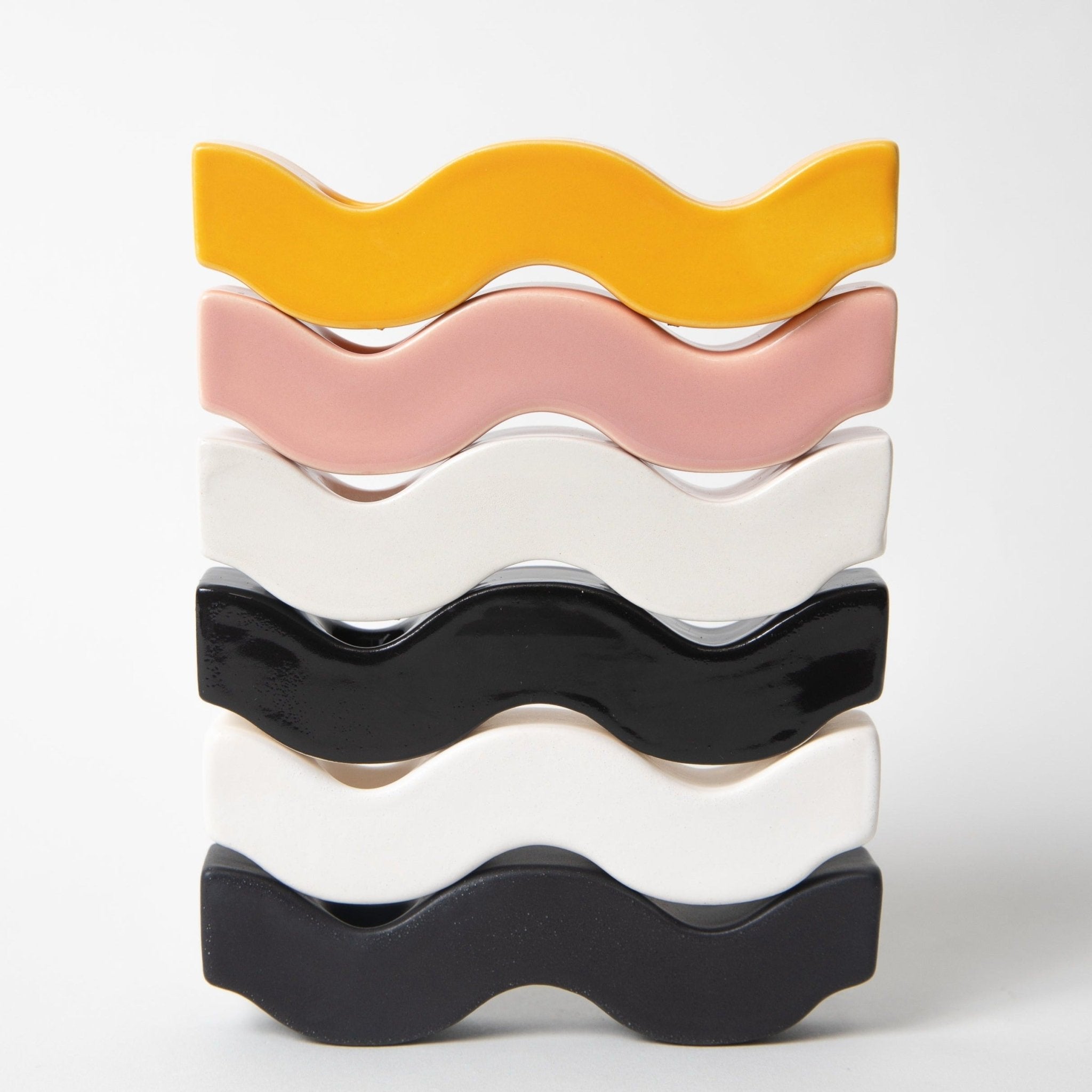Squiggle Pipes - pretti.cool
