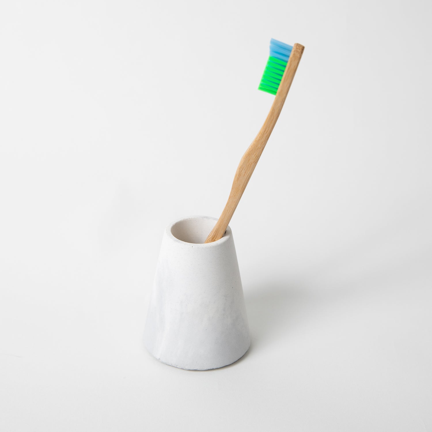 Toothbrush Holder | Grey &amp; White - pretti.cool