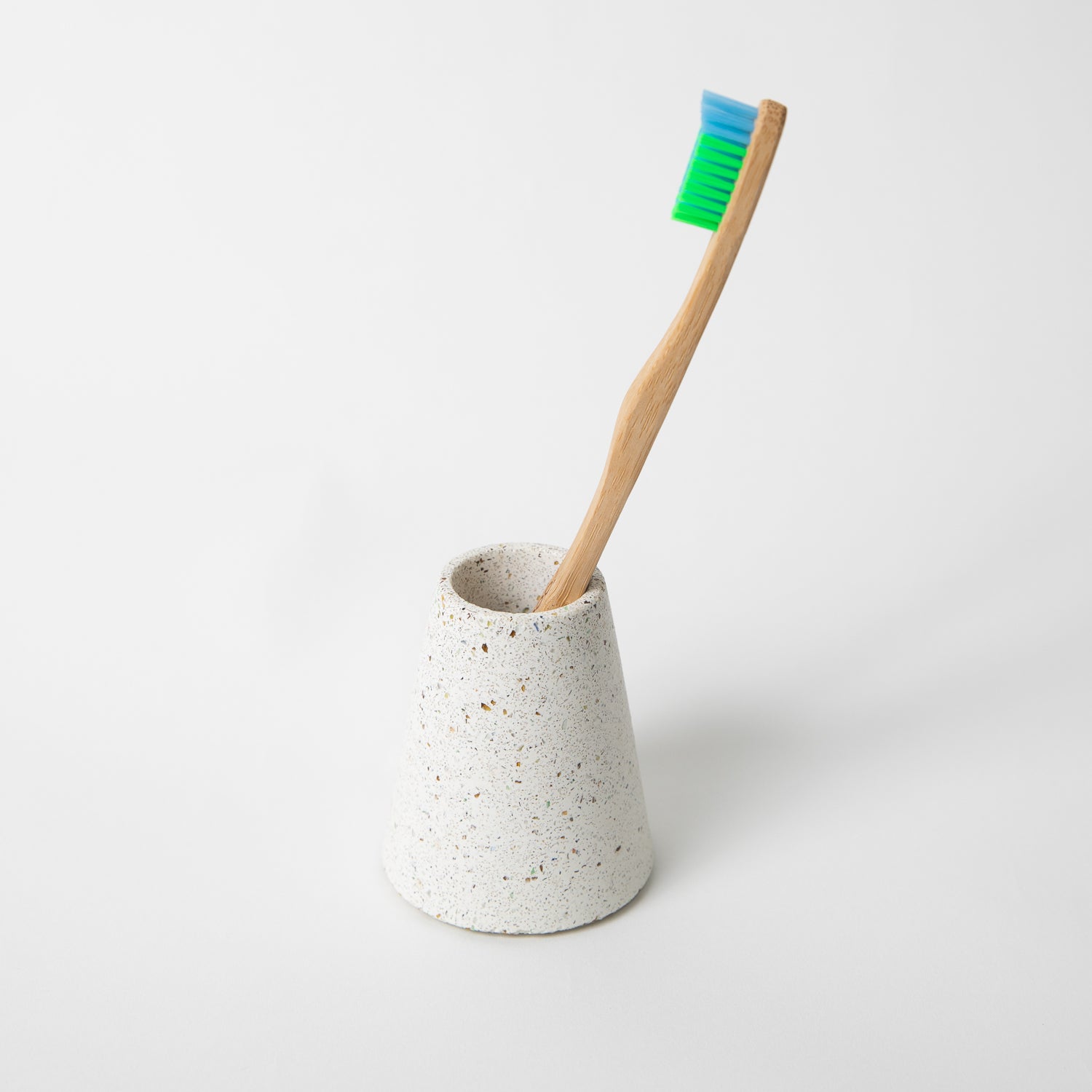 pretti.cool Soap Dish and Toothbrush Holder