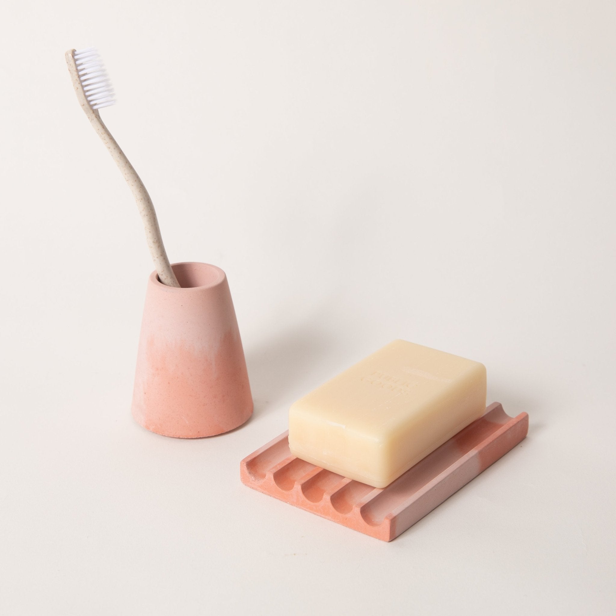 pretti.cool Soap Dish and Toothbrush Holder