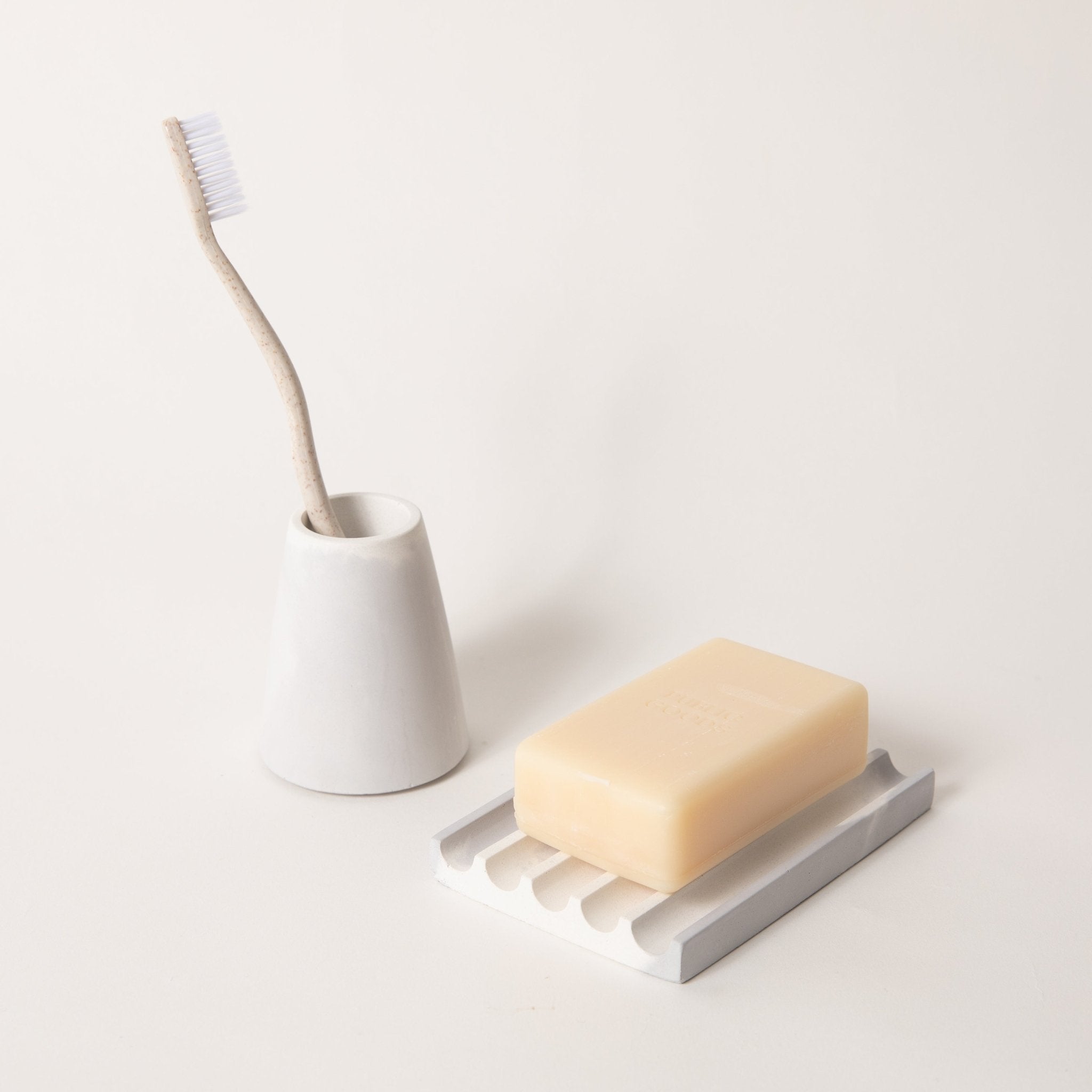 pretti.cool Soap Dish and Toothbrush Holder - Thumbnail 2