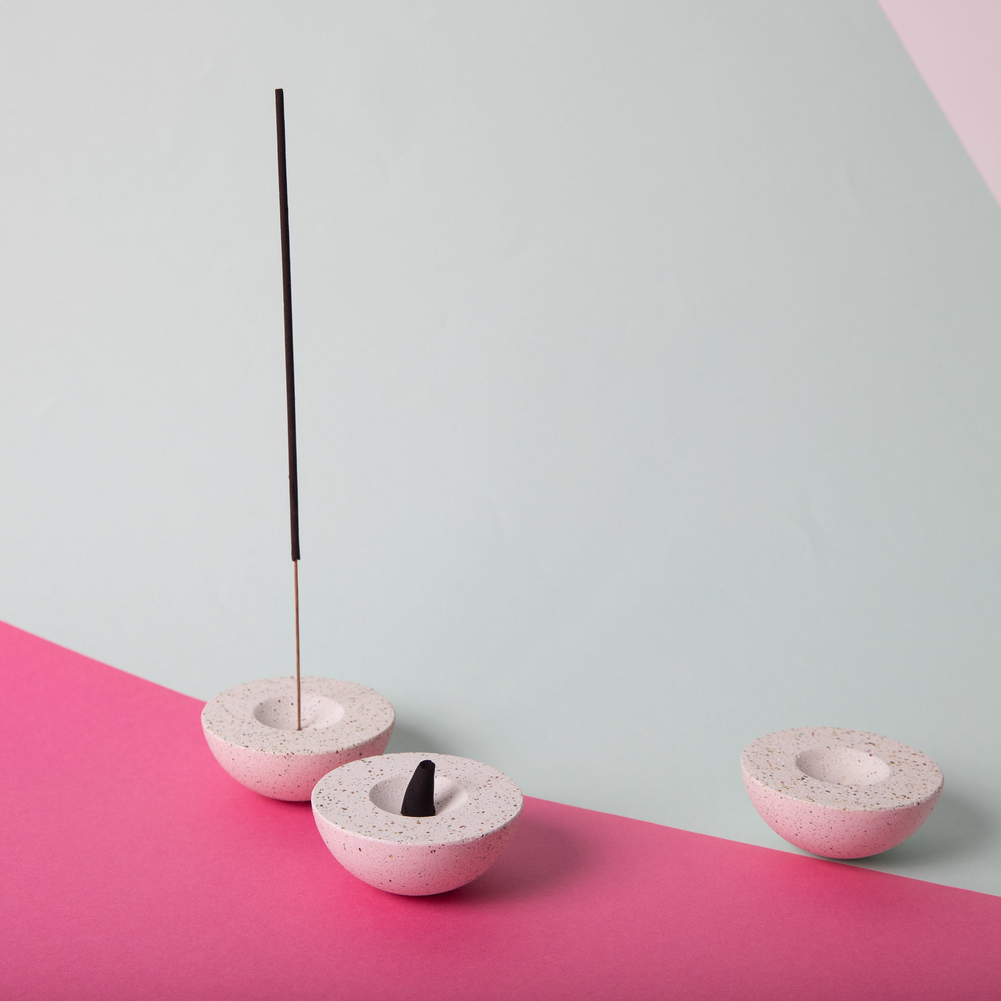 pretti.cool Wobble Incense Holder - Thumbnail 4